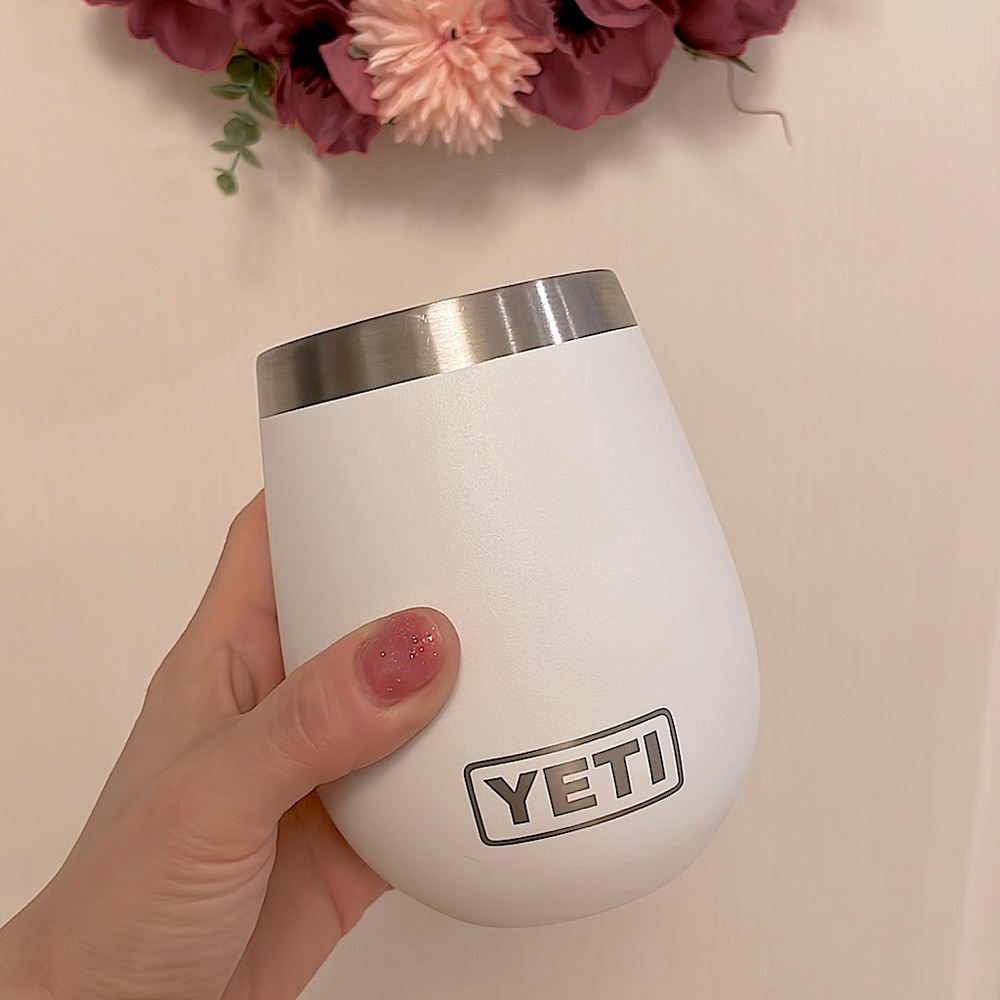 🤍Like new rare YETI wine tumbler 10 oz.